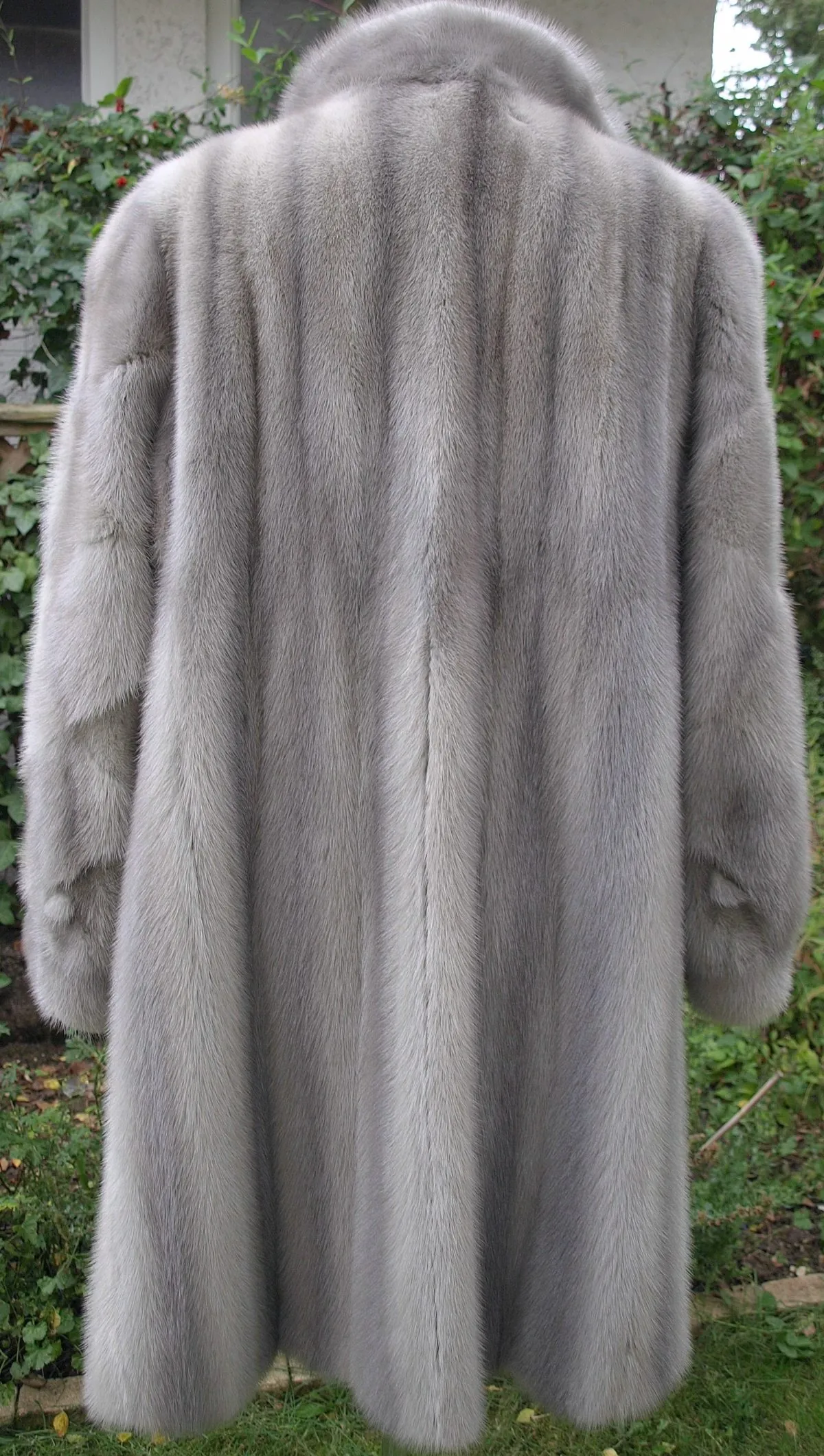 Manteau de vison — Fourrure & Maroquinerie ancienne